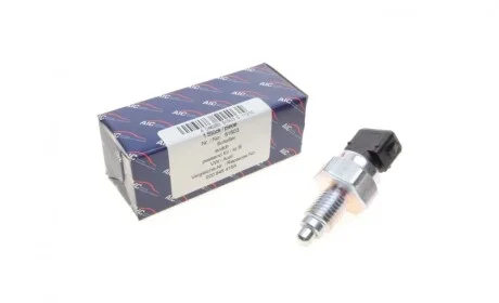 Датчик увімкнення заднього ходу VW T4 -03/Caddy II 95-04 (M12x1.5) AIC 51503