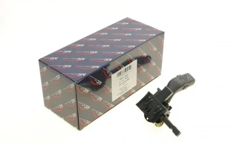 Переключатель подрулевой VW Caddy III/Golf VI/Touran 03-15 (R) (с задним стеклоочистителем) AIC 52532