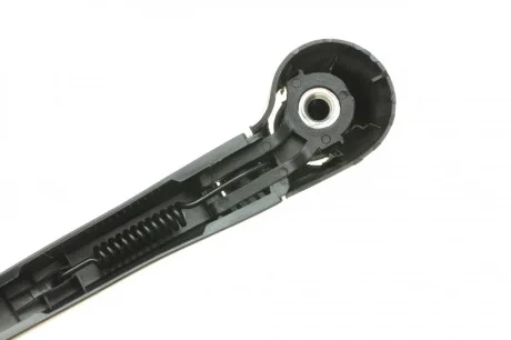 Рычаг стеклоочистителя (задний) VW Polo/Golf 01-12 (+щетка) (L= 424mm) (hatchback) AIC 57596