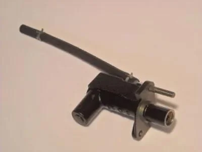 Головний циліндр зчеплення AISIN QZ050