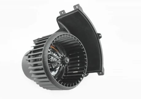 Вентилятор отопителя салона VW T-5 1. 9TDI 03- AND 35819012
