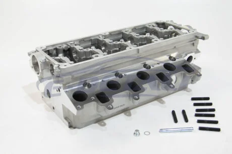 Головка блоку циліндрів Transporter V/VI 2.0 Tdi 09- Asahi LP 98727