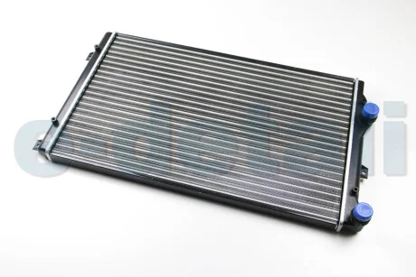 Радіатор охолодження Audi A3/Seat Leon/Skoda Octavia II, SuperB II/VW Caddy III, Golf V, VI, JETTA III, IV, Pasat, Touran МКПП 03- Asam ASAM 32197