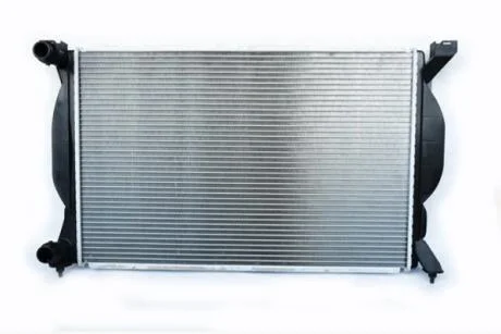 AUDI радіатор A4 1.6-2.0 00- ASAM 33807