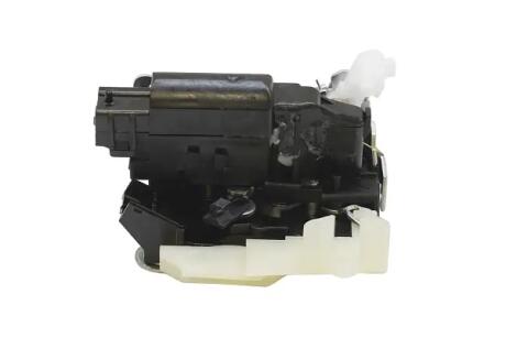 DACIA Дверний замок спереду ліворуч DUSTER 1.2-1.6 10-18 ASAM 80608