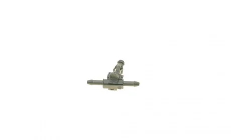 Штуцер шланга обратки Т-образный MB OM651 (0767) AUTOTECHTEILE 100 0767