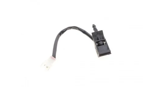 Форсунка омывателя стекла VW Passat/Golf 98-05 (переднего) AUTOTECHTEILE 395 5058