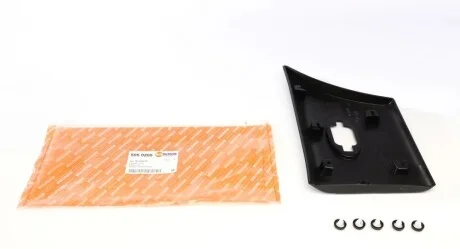 Молдинг кузова (задний/L) Renault Master / Opel Movano 10- (за аркой) AUTOTECHTEILE 505 0205