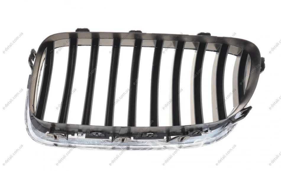 Решетка радиатора BMW 5 (F10) 13-16 (R) (хром) AUTOTECHTEILE 700 0338 (фото 1)