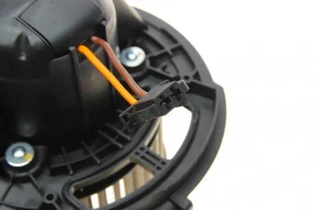 Моторчик печки BMW X5 (E70)/X6 (E71/E72) 06-14 AUTOTECHTEILE 700 6404
