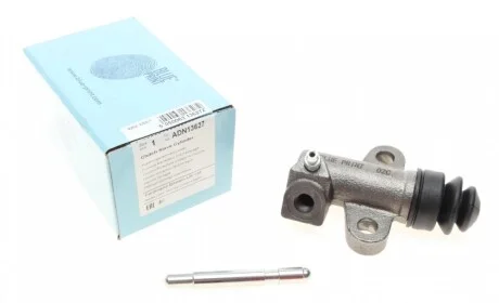 Циліндр зчеплення (робочий) Nissan Navara 2.5D 01- (d=17.46mm) BLUE PRINT ADN13627