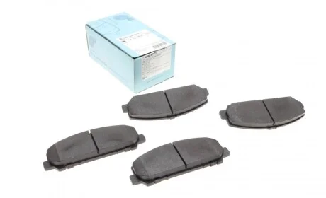 Колодки тормозные (передние) Infiniti Qx56 5.6 03-10 BLUE PRINT ADN142170