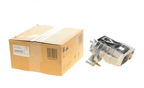 Подушка двигуна (R) 1 (F40)/2 (F44)/X2 (F39)/Mini (F55/F56/F57) 1.5/2.0/2.0D 13- BMW 22118835566