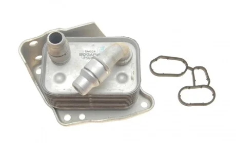 Радіатор масляний BMW X3 (E83) 00-15 (теплообмінник) (з прокладкою) (N43/N46) BOGAP B4222101