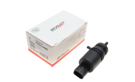 Насос омивача скла MB E-class (W210)/Vito 95-03 BOGAP C5520107