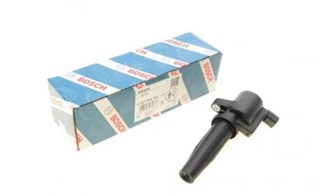 Катушка зажигания Ford Focus/Mondeo/S-Max 1.8/2.0 03-/Transit 2.3 06-14 BOSCH 0 221 504 702