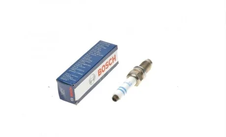 Свеча зажигания VW Caddy IV 1.6 15- BOSCH 0 241 135 520