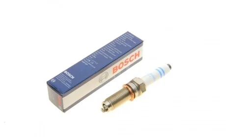 Свеча зажигания VW T-Roc (A11/D11)/Skoda Karoq/VW Golf VIII 1.0TSI/1.5TSI 17- (Platinum Iridium Evo) BOSCH 0 241 145 525