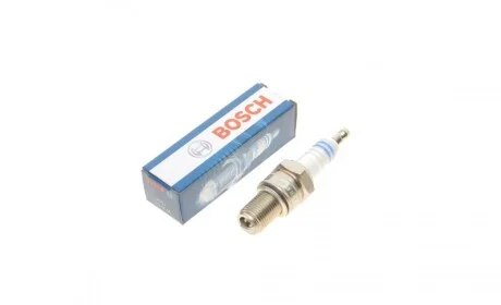 Свічка запалювання Lada Kalina 04-13/Toyota Crolla 83-88 BOSCH 0 241 229 579