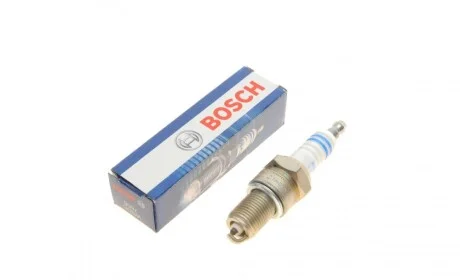 Свеча зажигания Fiat 147 1.4 -96 BOSCH 0 241 229 715