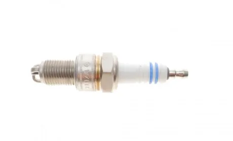 Свічка запалювання VW Golf 1.8 83-93/Audi 100 2.3 E 86-90 BOSCH 0241235756