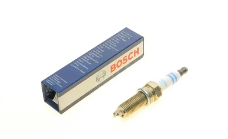 Свеча зажигания Kia Optima 2.0 GDi Hybrid 16- BOSCH 0 242 135 556