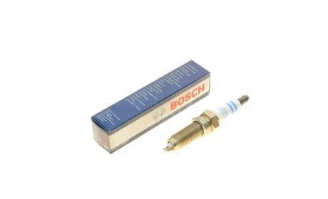 Свеча зажигания Audi Q7/Porsche Cayenne/VW Touareg 3.6 05-18 BOSCH 0 242 140 528