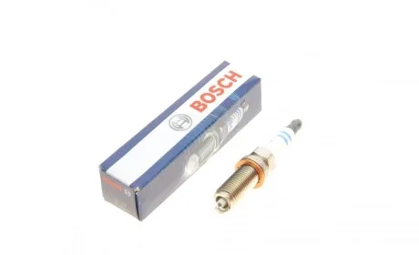 Свеча зажигания Infiniti Q50 15-/Volvo S60/S80/S90/V60/V70/V90/XC40/XC60/XC70/XC90 13- BOSCH 0 242 140 565