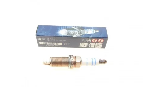 Свічка запалювання Jeep Grand Cherokee 4.7 V8 05-10 BOSCH 0 242 229 764
