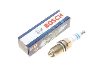 Свеча зажигания MB Vito (W638) 2.0/2.3 96-03 (FR 8 KTC+) BOSCH 0242229799