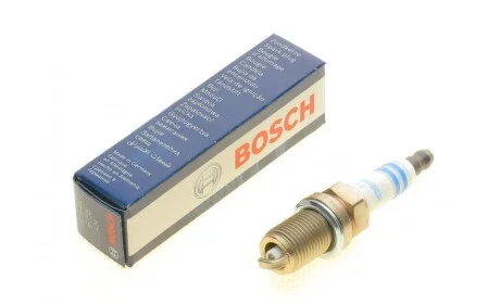 Свеча зажигания Renault Laguna/Megane/Scenic 2.0/2.0TCe 04- BOSCH 0 242 235 749