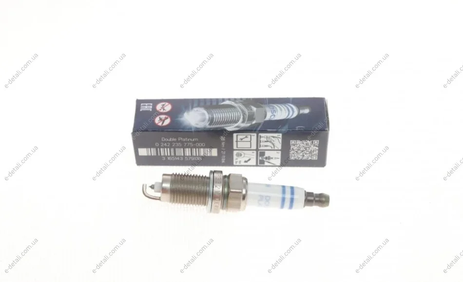 Свеча зажигания VW Golf V/Passat 2.0 FSI 04-10 BOSCH 0 242 235 775 (фото 1)