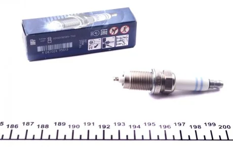 Свеча зажигания Skoda Roomster/VW Caddy III 1.2-1.6 06- BOSCH 0242236565