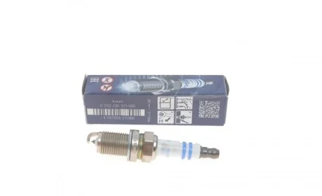 Свічка запалювання VW Caddy III 1.6/2.0i 06-15 BOSCH 0 242 236 571