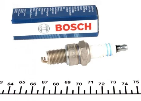 Свічка запалювання Audi/BMW/Fiat/Volvo/VW BOSCH 0 242 240 592