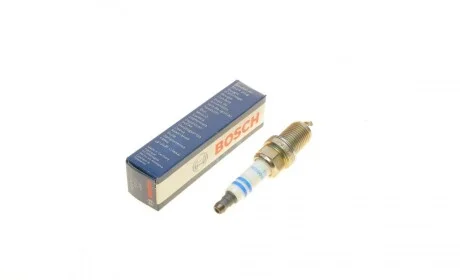 Свічка запалювання Chevrolet Epica/Opel Astra H 2.0/2.5 05-11 BOSCH 0 242 240 649