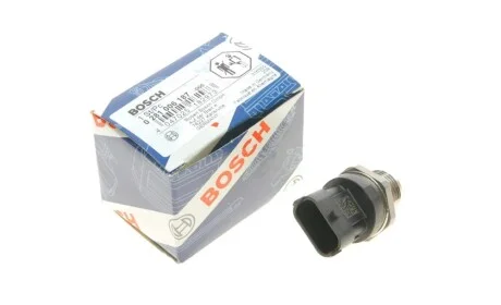 Датчик тиску палива Renault Laguna/Trafic 2.0dCi 06- BOSCH 0 281 006 187