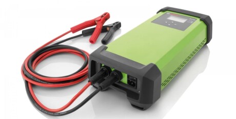 Зарядний пристрій BAT 690 (12V/24V) 90A/45A (EFB/GEL/LFP/AGM) BOSCH 0 687 000 169 (фото 1)