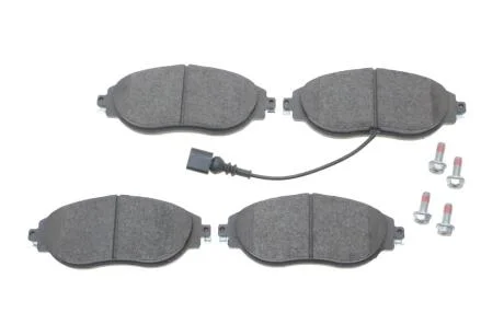 Колодки тормозные (передние) Audi A3/Skoda Octavia III/VW Passat/Golf 13- (с датчиком) BOSCH 0986424285