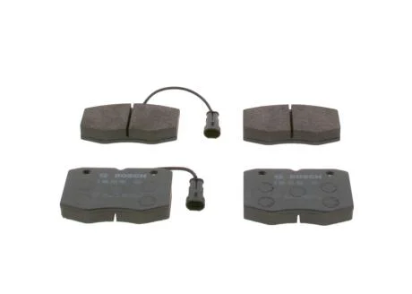 Колодки тормозные (передние) Iveco Daily II 97-99 (+датчики) BOSCH 0986424768