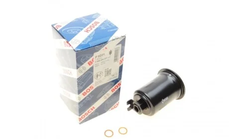 Фильтр топливный Toyota Rav4 2.0 4WD 94-00 BOSCH 0 986 450 221