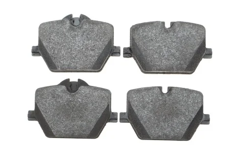 Колодки тормозные (задние) BMW 3 (G20/G21/G80/G81/G28)/4 (G22/G23/G82/G83/G26) 18-/i4 (G26) 21- BOSCH 0 986 460 057
