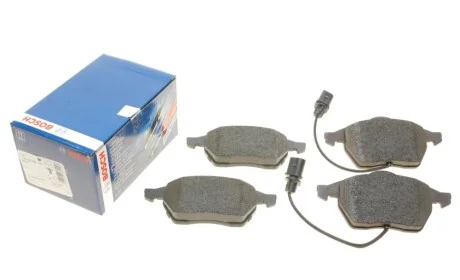 Колодки тормозные (передние) Audi 100 90-94/Audi A6 94-97 (+датчики) BOSCH 0 986 460 937