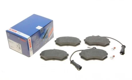 Колодки тормозные (передние) Audi 80/100 -90 (с датчиком) BOSCH 0 986 466 693