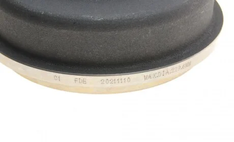 Барабан гальмівний (задній) Ford Connect 02- BOSCH 0986477129