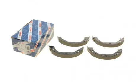 Колодки ручника BMW 1 (E81/E82/E88)/3 (E46/E90/E91)/5 (E39) 95-13 (185x20) BOSCH 0 986 487 607