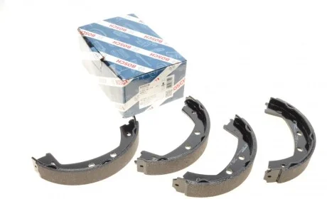 Колодки тормозные (задние) Land Rover Freelander 2.0/2.2/3.2 06-14 (барабанные) (185х30) BOSCH 0 986 487 732