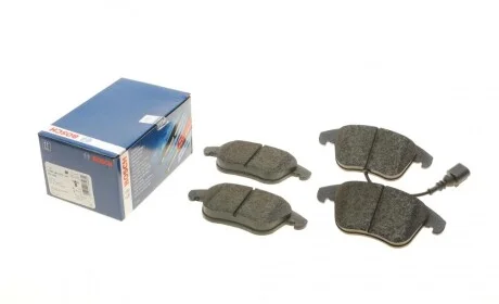 Колодки гальмівні (передні) Audi Q3 11-18/VW Passat Tiguan 07-18/Sharan 10-(+датчик) BOSCH 0 986 494 372