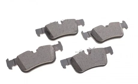 Колодки гальмівні (задні) BMW 1 (F52/F40)/X2 (F39) 17-/2 (F44-F46)/i3 (I01) 13-/X1 (F48)/Mini 14- BOSCH 0 986 494 812