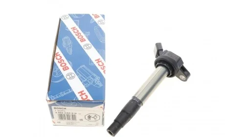 Котушка запалювання Toyota Avensis/Rav 4/Prius 1.6-2.0 08- BOSCH 0 986 AG0 518